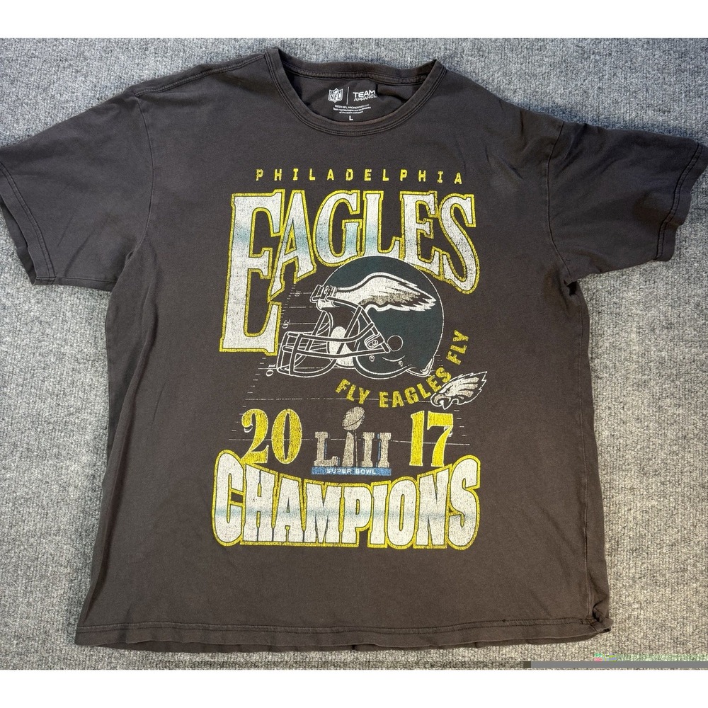 Philadelphia Eagles Size L NFL Apparel Black Shirt Super Bowl Champs LII